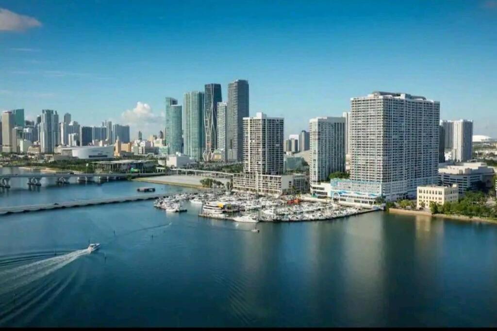 Sol Miami # 2 With Free Parking Apartamento Exterior foto